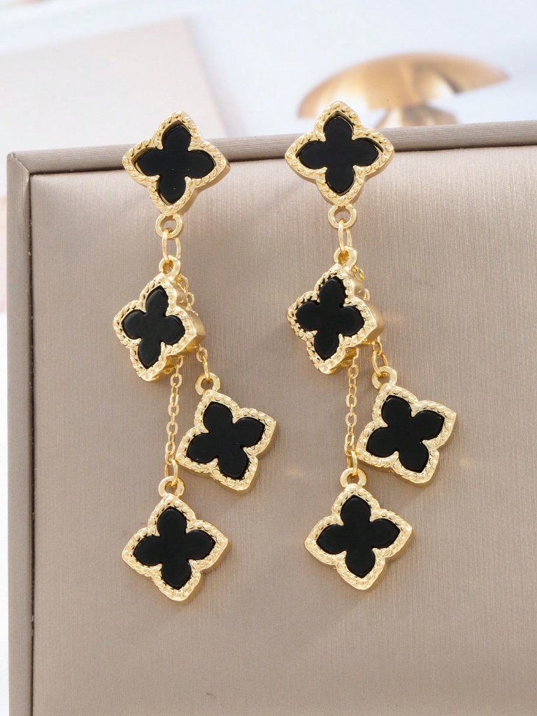 Black Elegant Women's Four-Leaf Clover Long Pendant Earrings